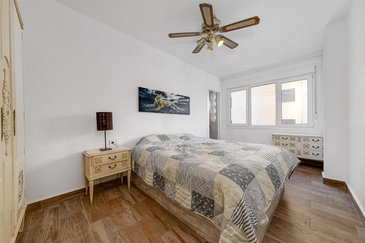 Bergantin Sea View Apartment Torrevieja Eksteriør bilde